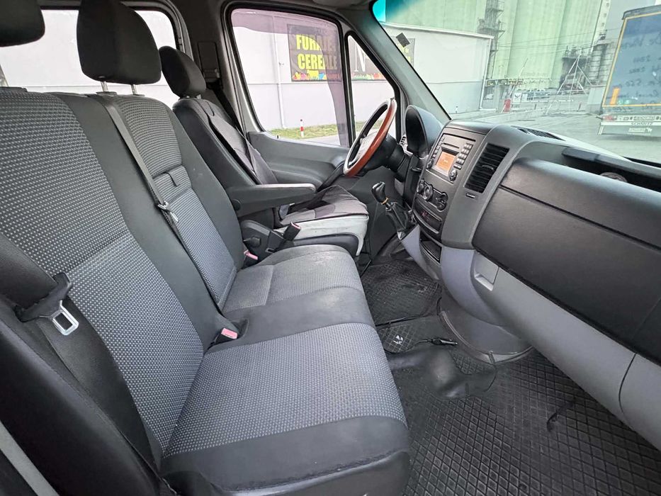 Mercedes Sprinter ~ 2011 ~ 2.2CDI 163 CP ~ Inmatriculat ~ 6 Locuri ~ Acte la zi ~ KM Reali ~