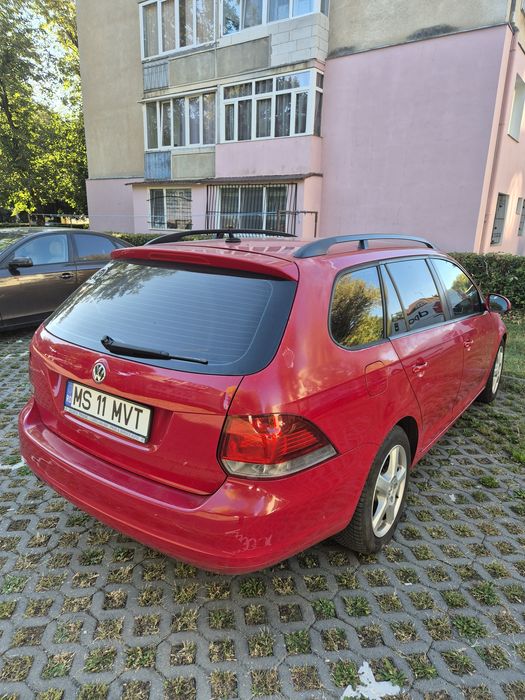 Volkswagen Golf 2010 diesel, 3.019 € — imagine 4