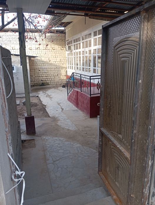 4 xonali xovli ijaraga beriladi