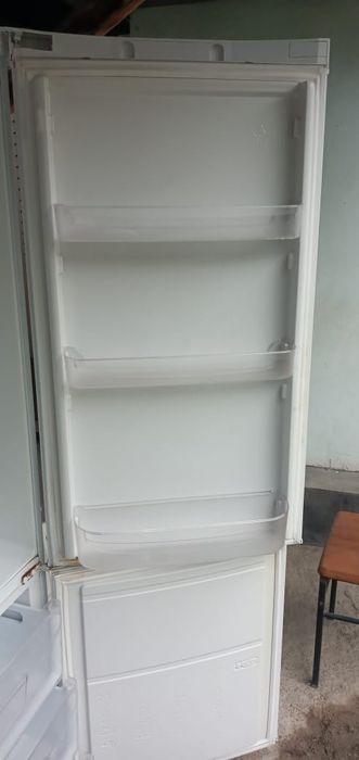 Холодильник Indesit