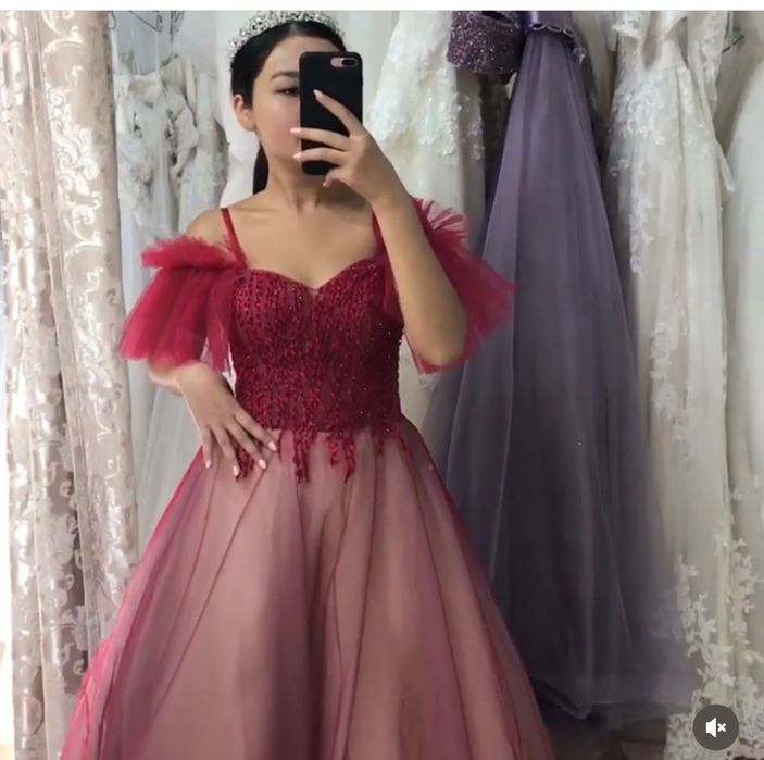 Продам вечернее платье новое