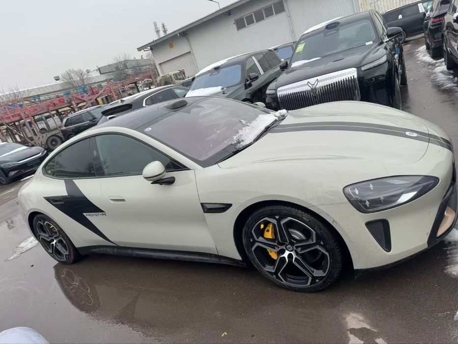 Xiaomi SU7 Max AWD 800 km EV