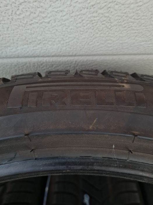 Зимни гуми 4 броя PIRELLI SottoZero3 255 40 R20 дот 3621