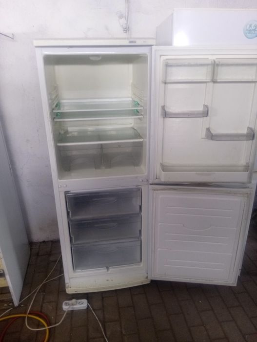Продам холодильник атлант