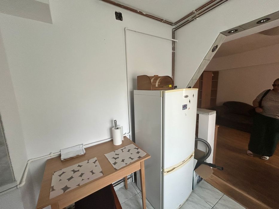 Inchiriez apartament cu 1 camera