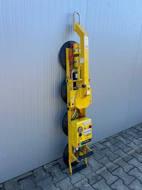 Dispozitiv de manipulat / ridicat / montat sticla