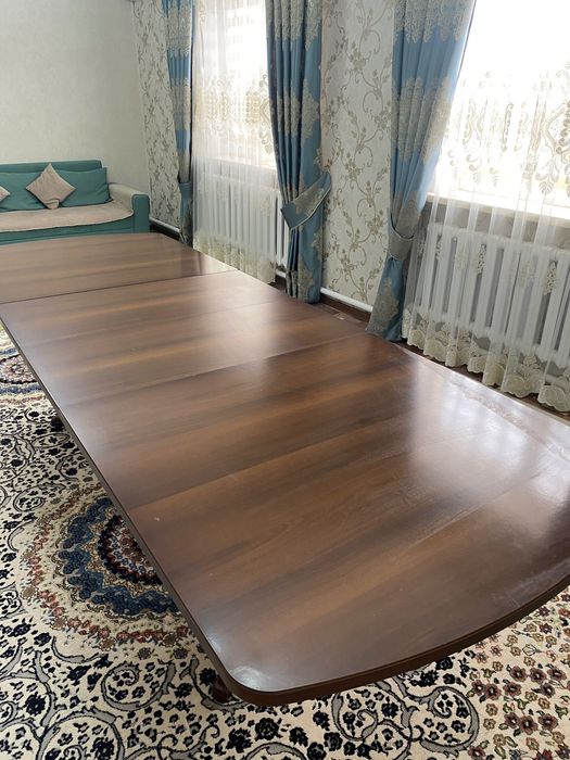 Продам Гостиной стол