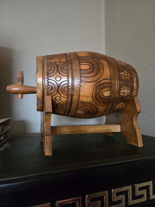 Дървен сувенир Буре