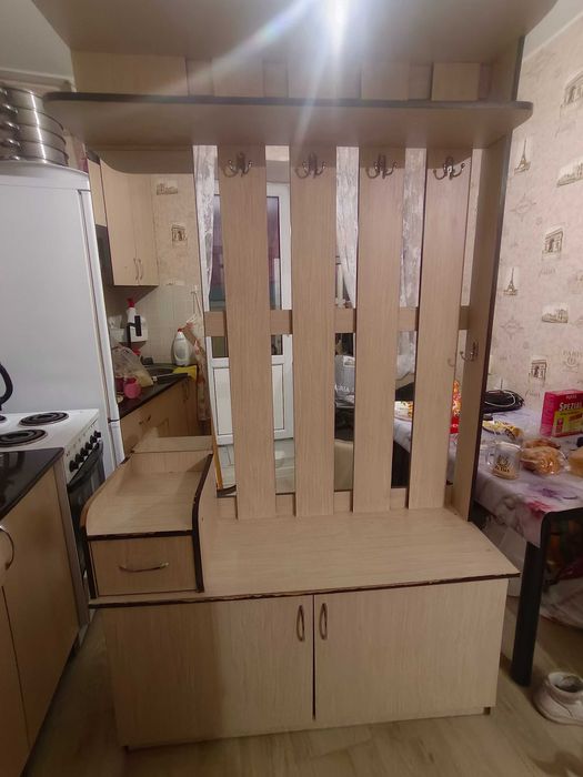 Шкаф для прихожей