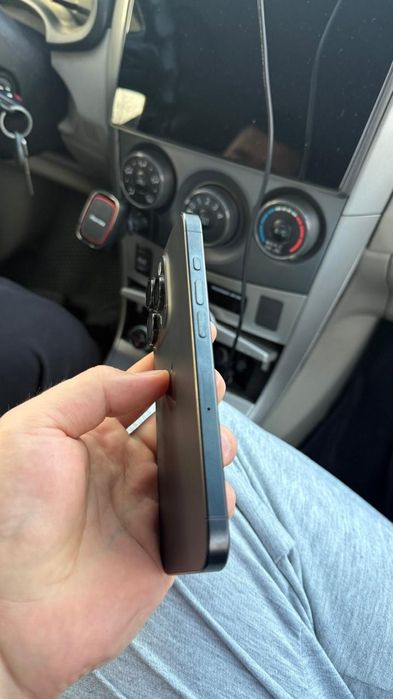 Продам 15про черный 256 98%