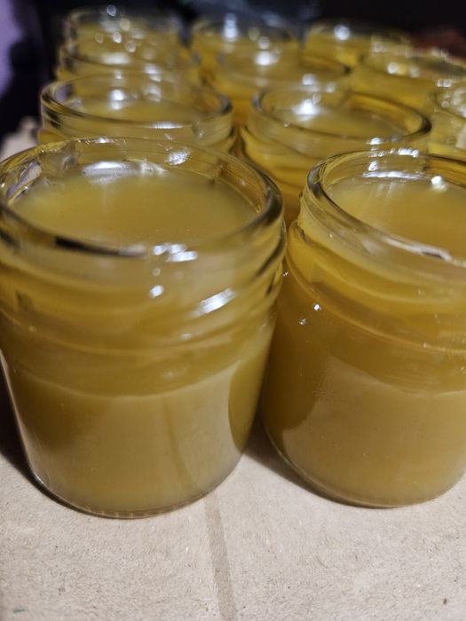 Мехлем с невен и кокосово масло и крем мехлем за хемороиди