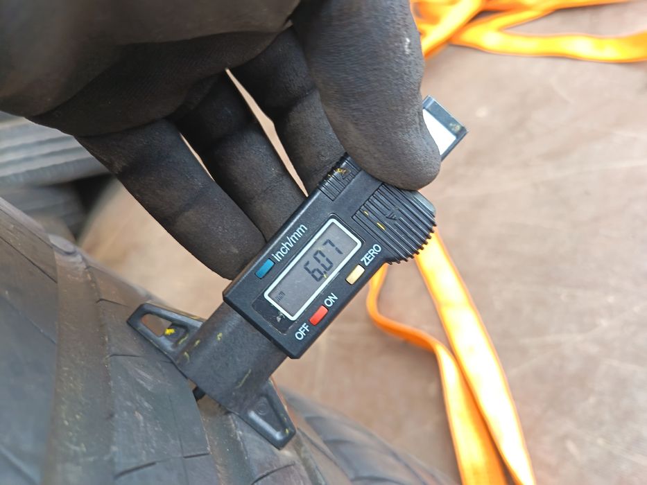 Anvelope vara 255 40 20 Bridgestone 2022 6mm