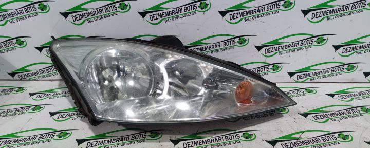 Far dreapta Ford Focus prima generatie