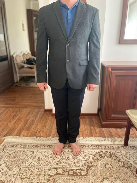 Б/у костюмы хорошего качества