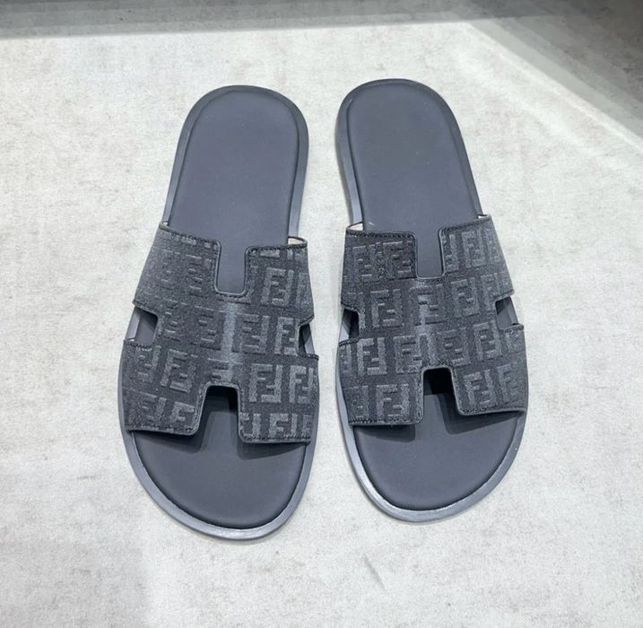 Fendi tapochka sotiladi