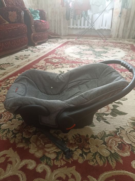 Продам коляску 3 в 1 отличное состояние