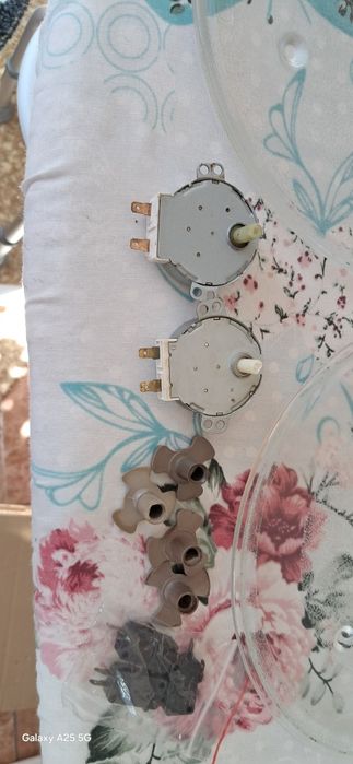 Farfuri microunde cu accesori
