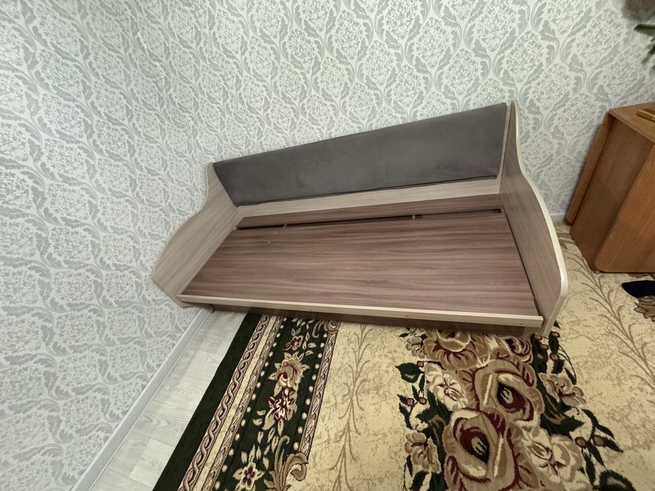 Продам кровать односпалка