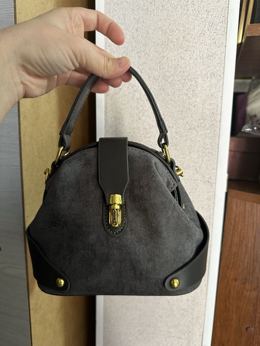 Сумка новая 8000 тг