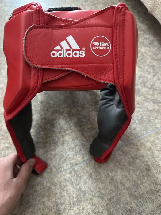 Шлем adidas оригинал