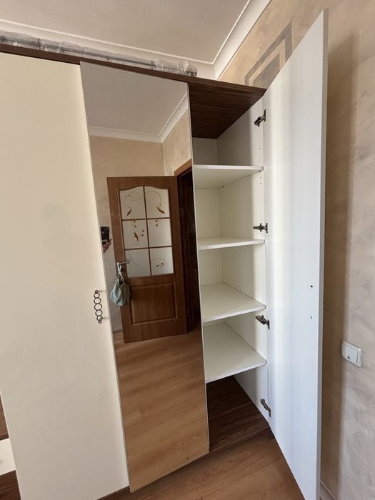 Гарнитур спальный