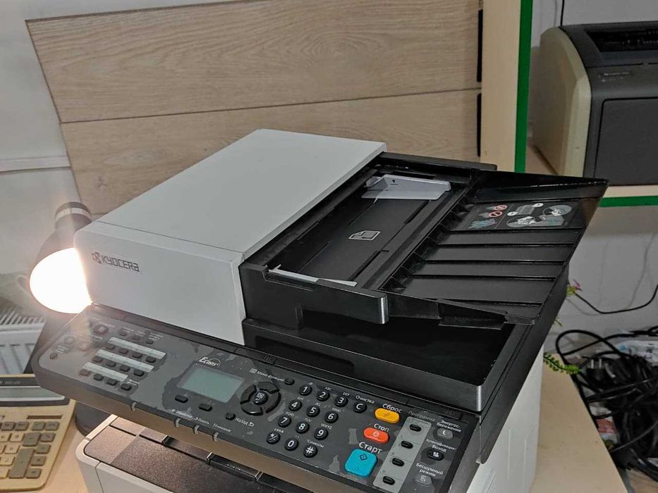 Продам 2 принтера Kyocera M2335dn и M2325dn
