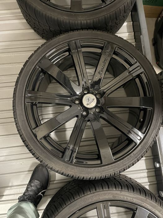 295/30/22 Джанти с гуми Audi