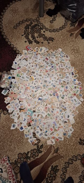 1200 пощенски марки