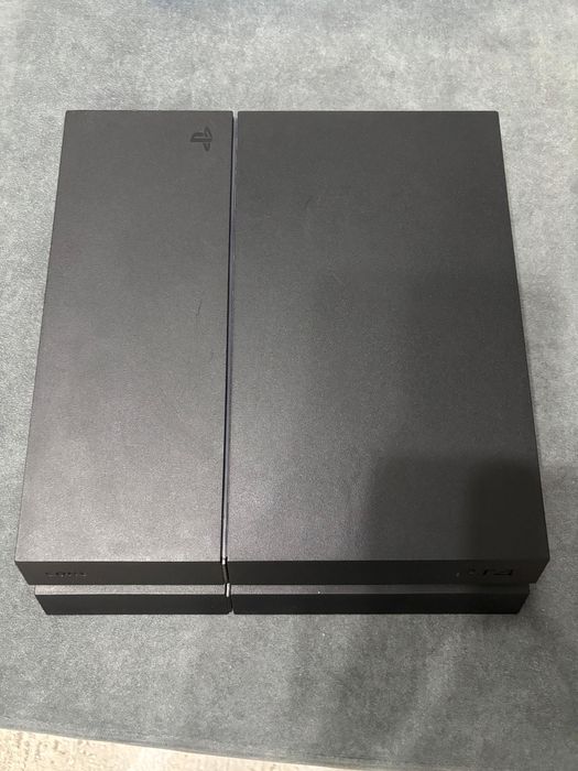 Ps 4 (PlayStation 4)
