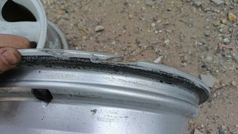 Продам оригинальные легкосплавные диски "Intra"