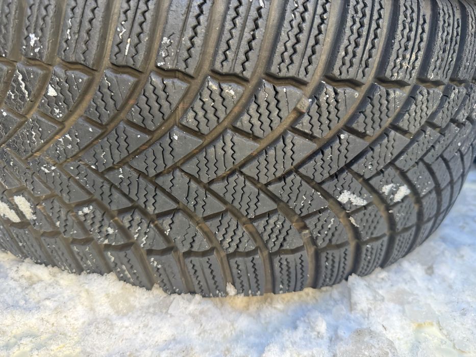 4 anvelope Bridgestone Blizzak LM005 – 225/40/R18 92V, iarnă