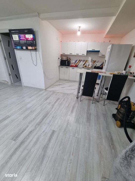 Casa de vanzare - Stalpu