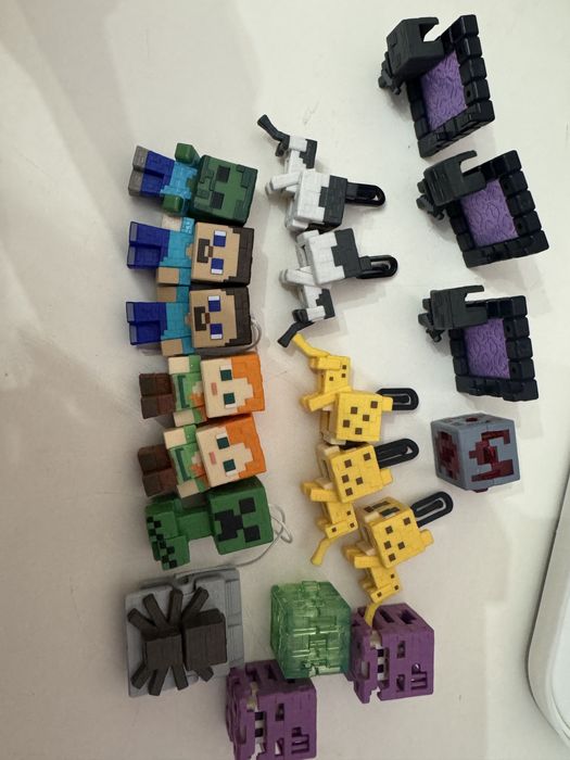 Продам игрушки майнкрафт