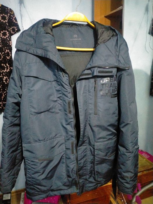 Продам зимнюю куртку