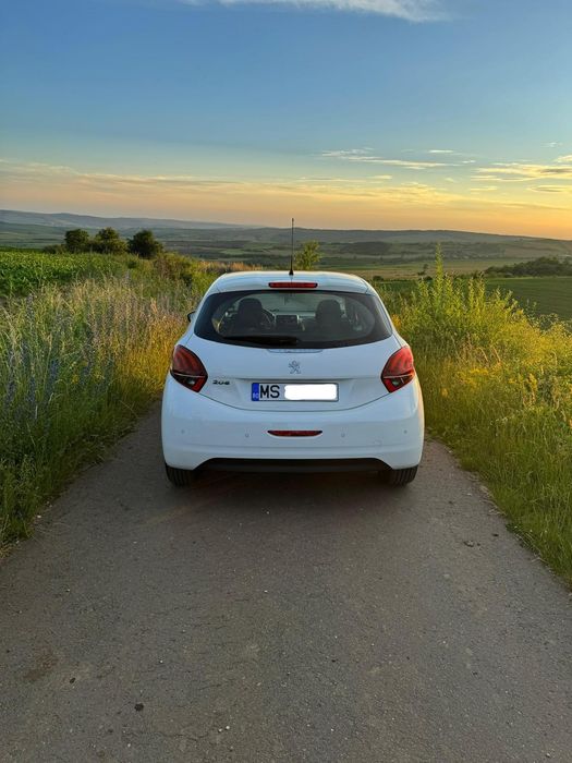 Peugeot 208 1.6 hdi