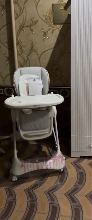 Ovqatlanadigan bolalar uchun stulchik
