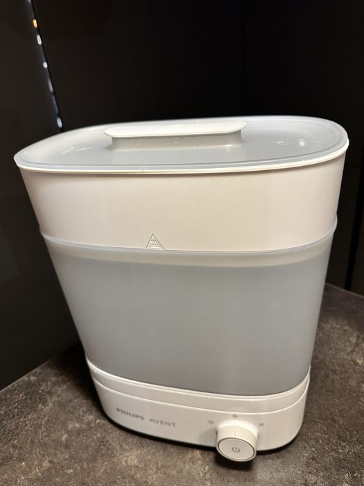 Sterilizator si uscator biberoane Philips