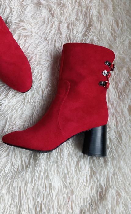 Cizme elegante cu toc de 7 cm