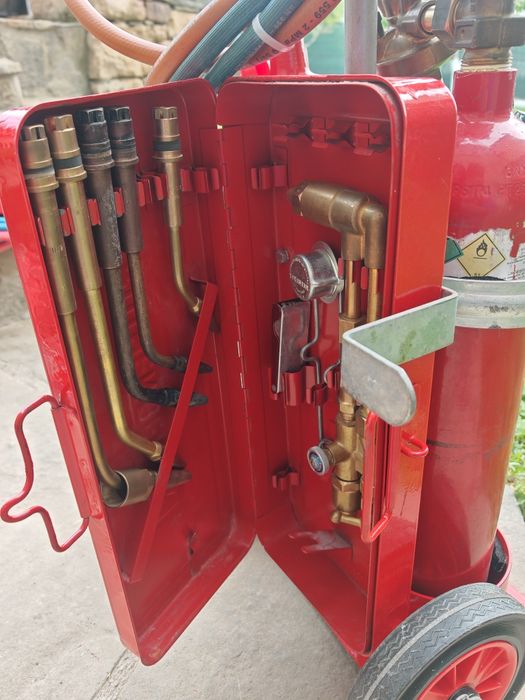 Продавам професионален марков оксижен rothenberger re17