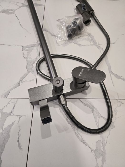 Душевая стойка гранит новая