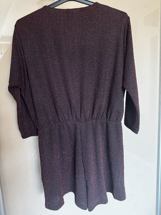 Официален гащеризон