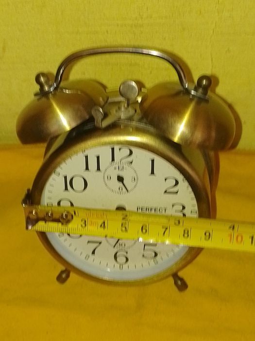 Стар Китайски часовник , будилник Perfect с 2 Камбани.