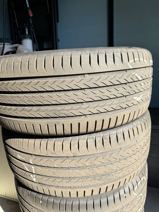 Cauciucuri de vara , anvelope Continental extra load dimensiune R20