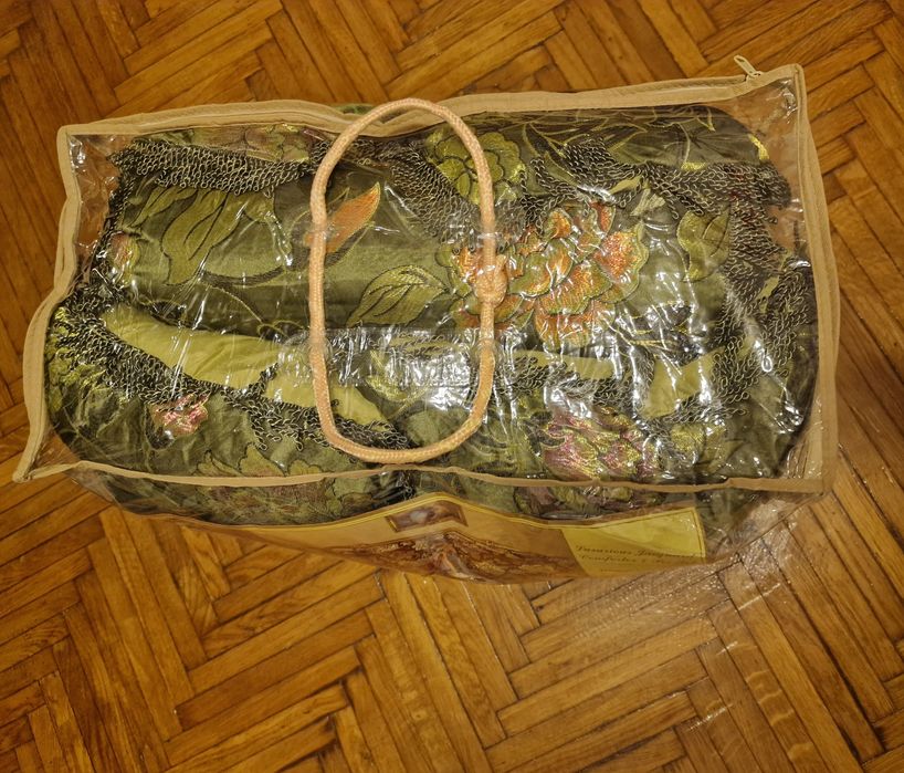 Vând set pentru pat dublu