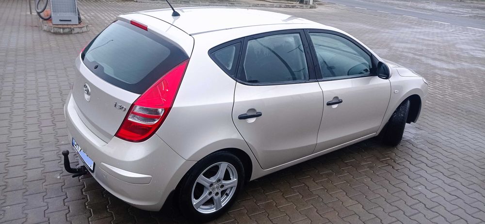 Hyundai i30 1.4 benzină 105cp