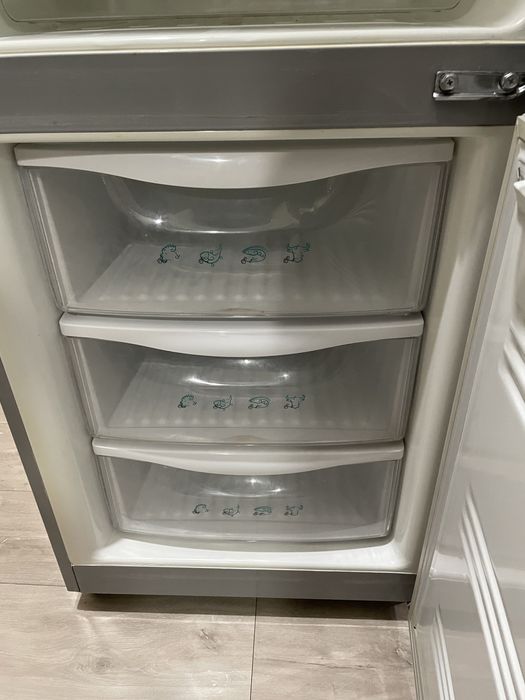 Холодильник самсунг