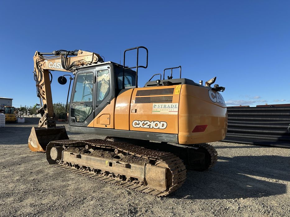 Excavator CASE CX210D