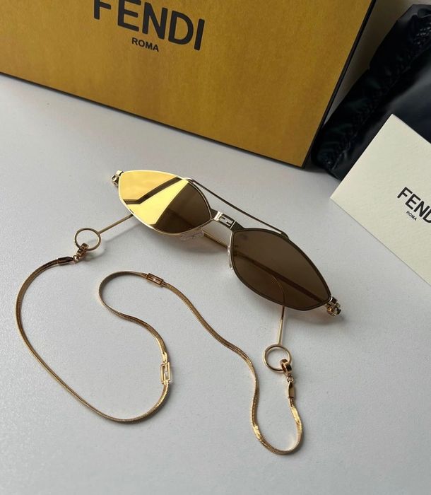 Слънчеви очила fendi