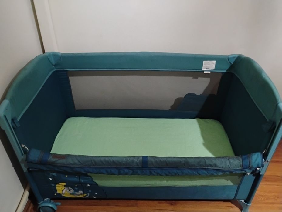 Patut pliabil bebe Chipolino Merida in stare buna, cu mic defect