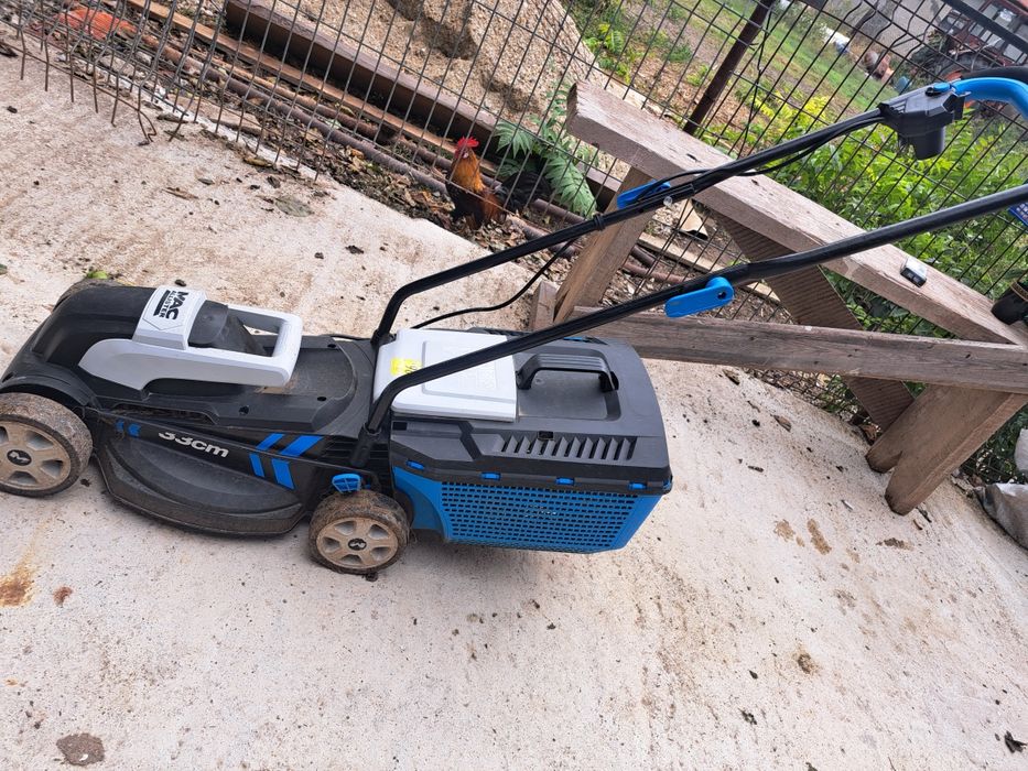 Masina electrica de tuns gazon